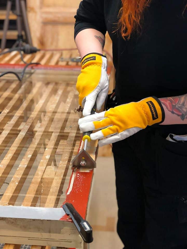 <tc>Clapboard Scraper</tc>